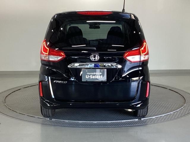 フリード Ｇ　メモリーナビ　両側電動スライドドア　Ａクルーズ　記録簿　３列シート　カーテンエアバック　ＬＥＤヘッドライト　パワーウインドウ　地デジ　Ｒカメラ　イモビ　ＶＳＡ　ＵＳＢ　エアコン　エアバッグ　キーフリ（9枚目）