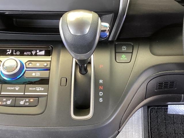 フリード Ｇ　メモリーナビ　両側電動スライドドア　Ａクルーズ　記録簿　３列シート　カーテンエアバック　ＬＥＤヘッドライト　パワーウインドウ　地デジ　Ｒカメラ　イモビ　ＶＳＡ　ＵＳＢ　エアコン　エアバッグ　キーフリ（39枚目）