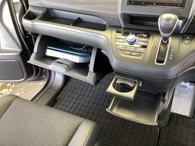 フリード Ｇ　メモリーナビ　両側電動スライドドア　Ａクルーズ　記録簿　３列シート　カーテンエアバック　ＬＥＤヘッドライト　パワーウインドウ　地デジ　Ｒカメラ　イモビ　ＶＳＡ　ＵＳＢ　エアコン　エアバッグ　キーフリ（41枚目）