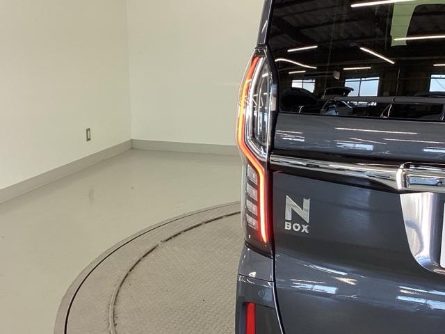 Ｎ－ＢＯＸカスタム Ｌ　純正ナビ　片側電動スライドドア　ＥＴＣ　Ｐソナー　サイドエアバッグ　ナビＴＶ　Ａストップ　シートヒータ　ベンチシート　キーフリーシステム　ＬＥＤライト　リアカメ　クルーズコントロール　ＡＣ　スマキー（36枚目）