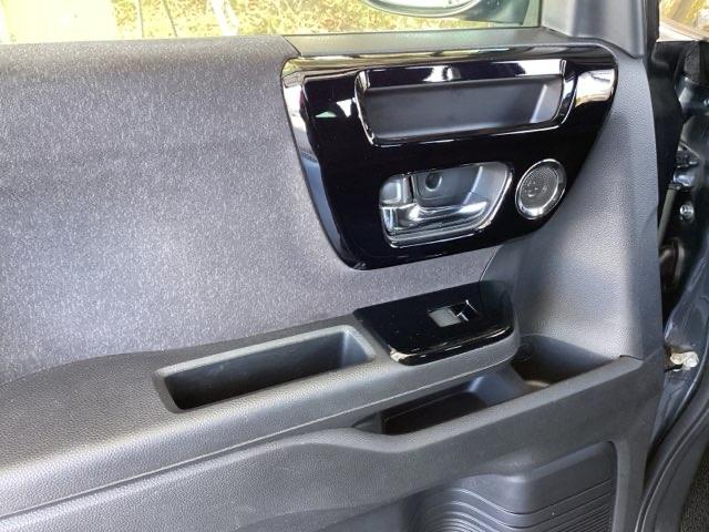 Ｎ－ＢＯＸカスタム Ｌ　純正ナビ　片側電動スライドドア　ＥＴＣ　Ｐソナー　サイドエアバッグ　ナビＴＶ　Ａストップ　シートヒータ　ベンチシート　キーフリーシステム　ＬＥＤライト　リアカメ　クルーズコントロール　ＡＣ　スマキー（39枚目）