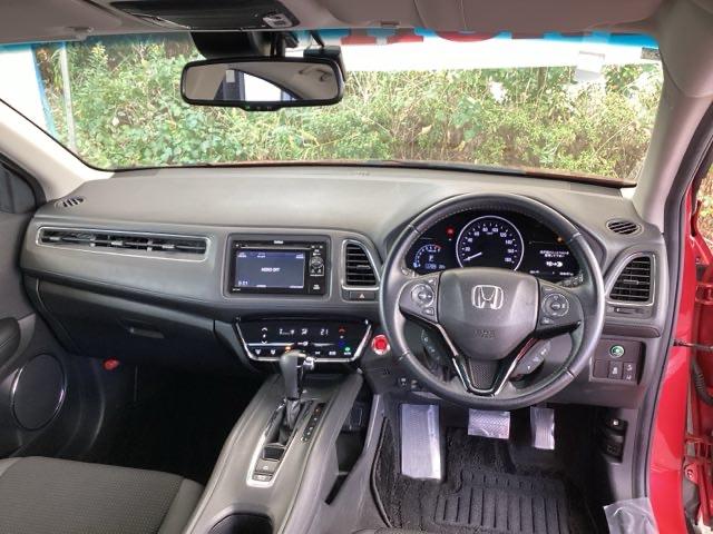 ヴェゼル Ｘ・ホンダセンシング　純正ディスプレイオーディオ　ドラレコ　ワンセグ　Ｒカメラ　Ｗエアバッグ　盗難防止　アクティブクルーズコントロール　オートエアコン　ＬＥＤランプ　衝突軽減ブレ－キ　パワステ　整備記録簿　Ｄレコ　ＡＢＳ（2枚目）