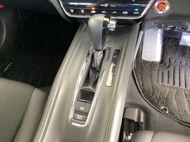 ヴェゼル Ｘ・ホンダセンシング　純正ディスプレイオーディオ　ドラレコ　ワンセグ　Ｒカメラ　Ｗエアバッグ　盗難防止　アクティブクルーズコントロール　オートエアコン　ＬＥＤランプ　衝突軽減ブレ－キ　パワステ　整備記録簿　Ｄレコ　ＡＢＳ（13枚目）