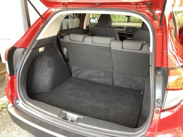 ヴェゼル Ｘ・ホンダセンシング　純正ディスプレイオーディオ　ドラレコ　ワンセグ　Ｒカメラ　Ｗエアバッグ　盗難防止　アクティブクルーズコントロール　オートエアコン　ＬＥＤランプ　衝突軽減ブレ－キ　パワステ　整備記録簿　Ｄレコ　ＡＢＳ（18枚目）