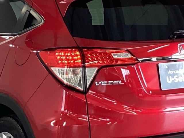 ヴェゼル Ｘ・ホンダセンシング　純正ディスプレイオーディオ　ドラレコ　ワンセグ　Ｒカメラ　Ｗエアバッグ　盗難防止　アクティブクルーズコントロール　オートエアコン　ＬＥＤランプ　衝突軽減ブレ－キ　パワステ　整備記録簿　Ｄレコ　ＡＢＳ（28枚目）