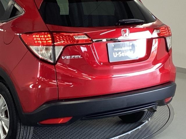 ヴェゼル Ｘ・ホンダセンシング　純正ディスプレイオーディオ　ドラレコ　ワンセグ　Ｒカメラ　Ｗエアバッグ　盗難防止　アクティブクルーズコントロール　オートエアコン　ＬＥＤランプ　衝突軽減ブレ－キ　パワステ　整備記録簿　Ｄレコ　ＡＢＳ（30枚目）