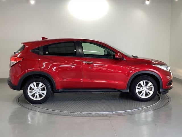 ヴェゼル Ｘ・ホンダセンシング　純正ディスプレイオーディオ　ドラレコ　ワンセグ　Ｒカメラ　Ｗエアバッグ　盗難防止　アクティブクルーズコントロール　オートエアコン　ＬＥＤランプ　衝突軽減ブレ－キ　パワステ　整備記録簿　Ｄレコ　ＡＢＳ（32枚目）