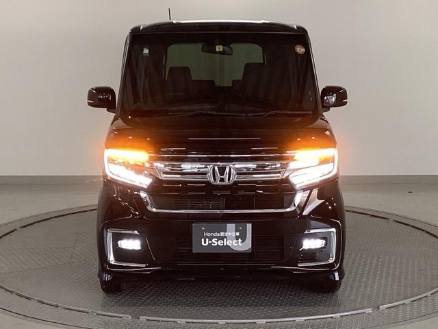 Ｎ－ＢＯＸカスタム Ｌ　純正ナビ　フルセグ　リアカメラ　Ｐソナー　サイドエアバッグ　ナビＴＶ　Ａストップ　シートヒータ　キーフリーシステム　ＬＥＤライト　クルーズコントロール　ＡＣ　ＤＶＤ視聴可能　スマキー　横滑り防止（6枚目）