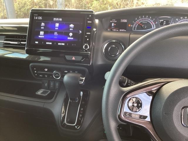 Ｎ－ＢＯＸカスタム Ｇ・Ｌホンダセンシング　純正ナビ　フルセグ　リアカメラ　地デジＴＶ　助手席エアバッグ　キーレス　シートＨ　アイドリングＳＴ　セキュリティーアラーム　スマ－トキ－　コーナーセンサ　ナビＴＶ　ＥＴＣ　前車追従機能　ＵＳＢ　ＤＶＤ（2枚目）