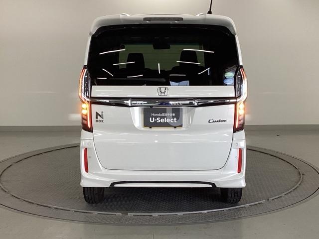 Ｎ－ＢＯＸカスタム Ｇ・Ｌホンダセンシング　純正ナビ　フルセグ　リアカメラ　地デジＴＶ　助手席エアバッグ　キーレス　シートＨ　アイドリングＳＴ　セキュリティーアラーム　スマ－トキ－　コーナーセンサ　ナビＴＶ　ＥＴＣ　前車追従機能　ＵＳＢ　ＤＶＤ（9枚目）