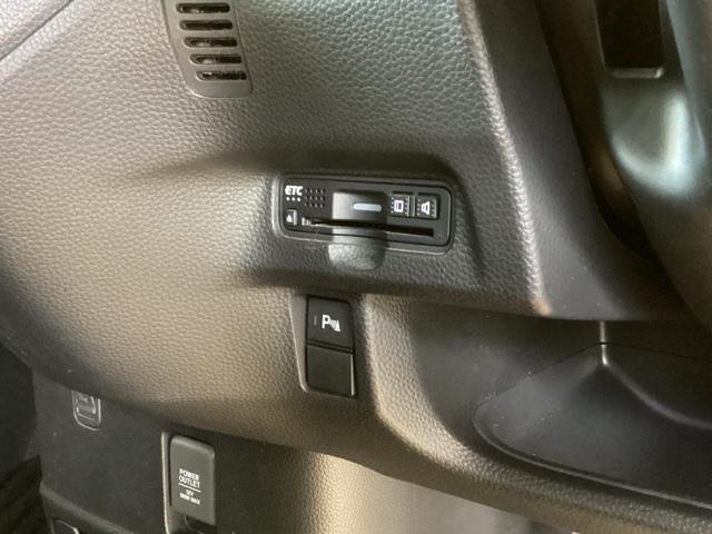 Ｎ－ＢＯＸカスタム Ｇ・Ｌホンダセンシング　純正ナビ　フルセグ　リアカメラ　地デジＴＶ　助手席エアバッグ　キーレス　シートＨ　アイドリングＳＴ　セキュリティーアラーム　スマ－トキ－　コーナーセンサ　ナビＴＶ　ＥＴＣ　前車追従機能　ＵＳＢ　ＤＶＤ（15枚目）