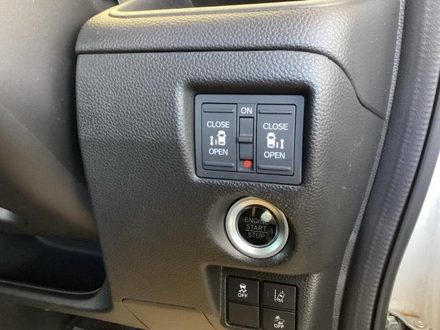 Ｎ－ＢＯＸカスタム Ｇ・Ｌホンダセンシング　純正ナビ　フルセグ　リアカメラ　地デジＴＶ　助手席エアバッグ　キーレス　シートＨ　アイドリングＳＴ　セキュリティーアラーム　スマ－トキ－　コーナーセンサ　ナビＴＶ　ＥＴＣ　前車追従機能　ＵＳＢ　ＤＶＤ（16枚目）