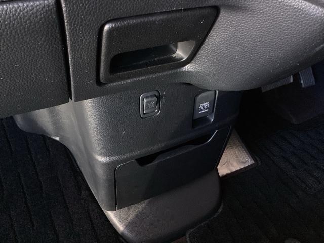 Ｎ－ＢＯＸカスタム Ｇ・Ｌホンダセンシング　純正ナビ　フルセグ　リアカメラ　地デジＴＶ　助手席エアバッグ　キーレス　シートＨ　アイドリングＳＴ　セキュリティーアラーム　スマ－トキ－　コーナーセンサ　ナビＴＶ　ＥＴＣ　前車追従機能　ＵＳＢ　ＤＶＤ（45枚目）