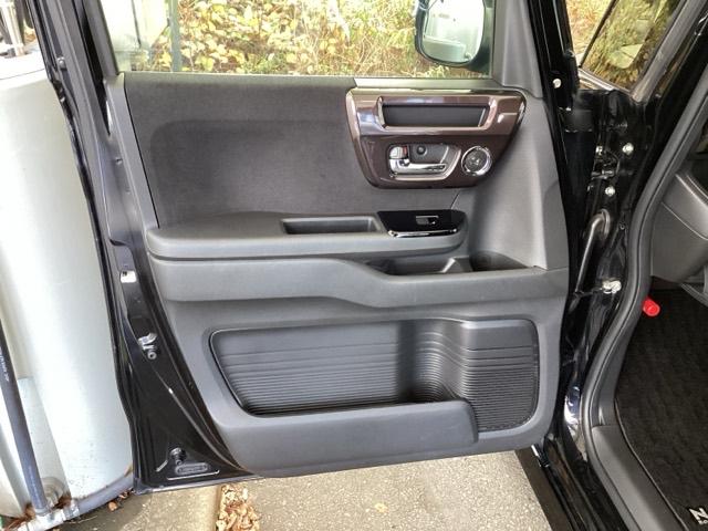 Ｎ－ＢＯＸカスタム Ｇ・Ｌホンダセンシング　純正メモリーナビ　両側電動スライドドア　地デジＴＶ　整備記録簿　助手席エアバッグ　キーレス　アイドリングＳＴ　セキュリティーアラーム　スマ－トキ－　リアカメラ　ナビＴＶ　ＥＴＣ　前車追従機能　ＵＳＢ（34枚目）