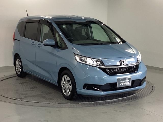 フリード＋ Ｇ・ホンダセンシング　メモリーナビ　リアカメラ　ドラレコ　ＥＴＣ　プリクラッシュ　Ｂモニター　パワーウインド　スマートキー　両席エアバック　ＰＳ　アイドリングＳ　盗難警報装置　クルコン　横滑り防止機能　ドライブレコーダ（8枚目）
