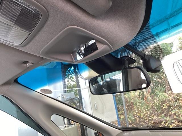 フリード＋ Ｇ・ホンダセンシング　メモリーナビ　リアカメラ　ドラレコ　ＥＴＣ　プリクラッシュ　Ｂモニター　パワーウインド　スマートキー　両席エアバック　ＰＳ　アイドリングＳ　盗難警報装置　クルコン　横滑り防止機能　ドライブレコーダ（11枚目）