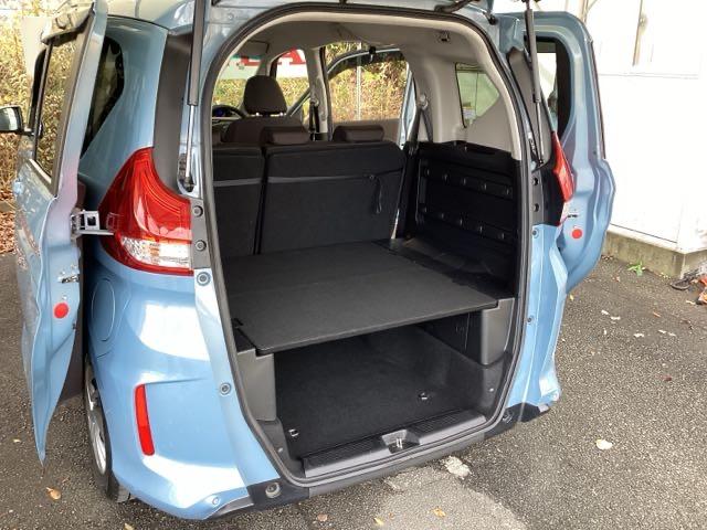 フリード＋ Ｇ・ホンダセンシング　メモリーナビ　リアカメラ　ドラレコ　ＥＴＣ　プリクラッシュ　Ｂモニター　パワーウインド　スマートキー　両席エアバック　ＰＳ　アイドリングＳ　盗難警報装置　クルコン　横滑り防止機能　ドライブレコーダ（18枚目）