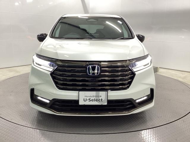 オデッセイハイブリッド ｅ：ＨＥＶアブソルート・ＥＸブラックエディション　ＨｏｎｄａＣＯＮＮＥＣＴ対応純正メモリーナビ　ハンズフリーパワーテールゲート　バックモニター　マルチビューモニター　ＶＳＡ　サイドエアバック　フルオートエアコン　フルセグテレビ　レーダーブレーキ（6枚目）