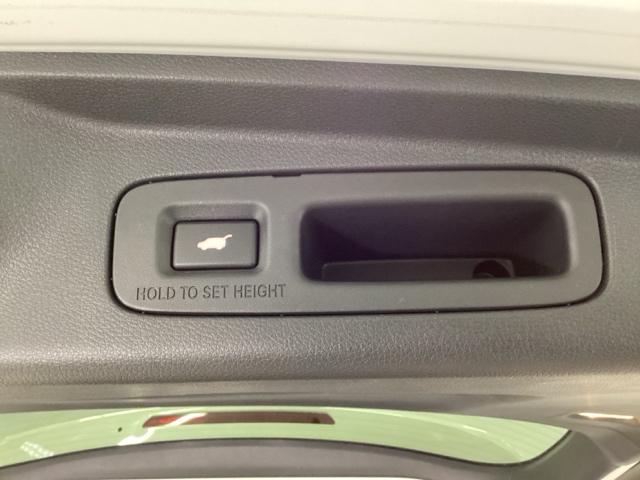 オデッセイハイブリッド ｅ：ＨＥＶアブソルート・ＥＸブラックエディション　ＨｏｎｄａＣＯＮＮＥＣＴ対応純正メモリーナビ　ハンズフリーパワーテールゲート　バックモニター　マルチビューモニター　ＶＳＡ　サイドエアバック　フルオートエアコン　フルセグテレビ　レーダーブレーキ（38枚目）