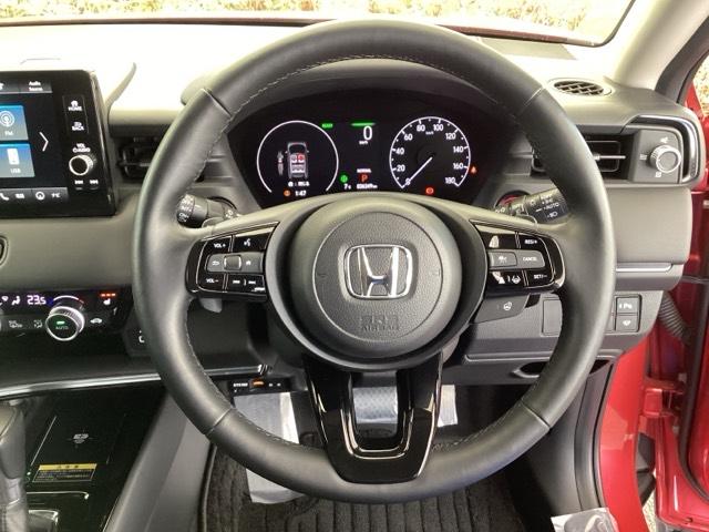 ヴェゼル ｅ：ＨＥＶＺ　純正メモリーナビ　ドラレコ　リアカメラ　衝突回避支援ブレーキ機能　スマキ　Ｐトランク　フルオートエアコン　Ｄレコ　エアバッグ　両席エアバック　Ｒカメ　記録簿付　パワーウィンドウ　ＬＥＤランプ　ソナー（14枚目）