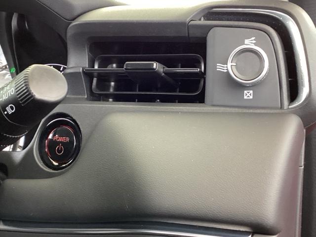 ヴェゼル ｅ：ＨＥＶＺ　純正メモリーナビ　ドラレコ　リアカメラ　衝突回避支援ブレーキ機能　スマキ　Ｐトランク　フルオートエアコン　Ｄレコ　エアバッグ　両席エアバック　Ｒカメ　記録簿付　パワーウィンドウ　ＬＥＤランプ　ソナー（45枚目）