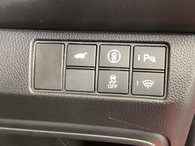 ヴェゼル ｅ：ＨＥＶＺ　純正メモリーナビ　ドラレコ　リアカメラ　衝突回避支援ブレーキ機能　スマキ　Ｐトランク　フルオートエアコン　Ｄレコ　エアバッグ　両席エアバック　Ｒカメ　記録簿付　パワーウィンドウ　ＬＥＤランプ　ソナー（46枚目）