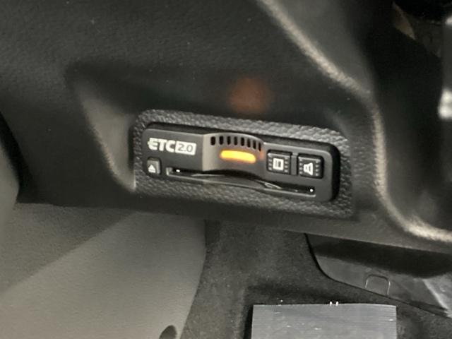 ヴェゼル ｅ：ＨＥＶＺ　純正メモリーナビ　ドラレコ　リアカメラ　衝突回避支援ブレーキ機能　スマキ　Ｐトランク　フルオートエアコン　Ｄレコ　エアバッグ　両席エアバック　Ｒカメ　記録簿付　パワーウィンドウ　ＬＥＤランプ　ソナー（47枚目）