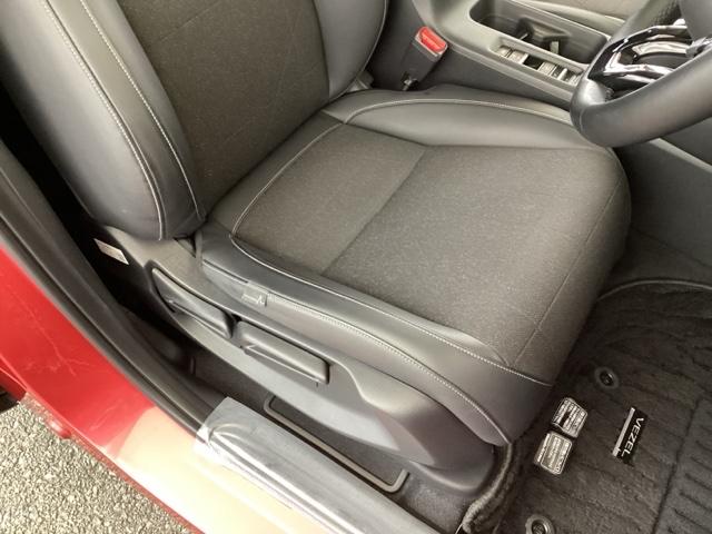 ヴェゼル ｅ：ＨＥＶＺ　純正メモリーナビ　ドラレコ　リアカメラ　衝突回避支援ブレーキ機能　スマキ　Ｐトランク　フルオートエアコン　Ｄレコ　エアバッグ　両席エアバック　Ｒカメ　記録簿付　パワーウィンドウ　ＬＥＤランプ　ソナー（59枚目）