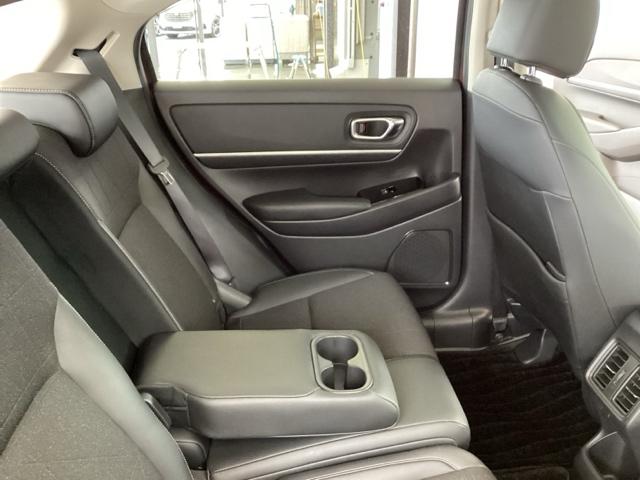 ヴェゼル ｅ：ＨＥＶＺ　純正メモリーナビ　ドラレコ　リアカメラ　衝突回避支援ブレーキ機能　スマキ　Ｐトランク　フルオートエアコン　Ｄレコ　エアバッグ　両席エアバック　Ｒカメ　記録簿付　パワーウィンドウ　ＬＥＤランプ　ソナー（61枚目）