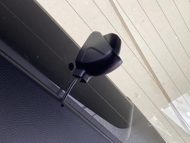 ヴェゼル ｅ：ＨＥＶＺ　純正メモリーナビ　ドラレコ　リアカメラ　衝突回避支援ブレーキ機能　スマキ　Ｐトランク　フルオートエアコン　Ｄレコ　エアバッグ　両席エアバック　Ｒカメ　記録簿付　パワーウィンドウ　ＬＥＤランプ　ソナー（68枚目）