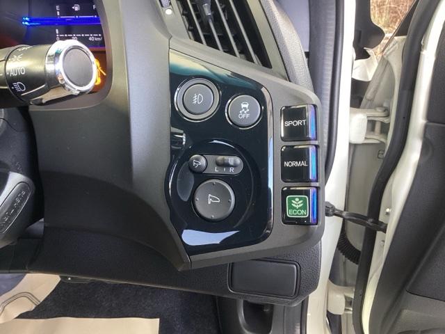 �d�b�n�m�X�C�b�`����ŃG���W����~�b�V�����A�G�A�R���Ȃǂ𑍍��I�ɐ���A�R����悭����悤�N���}���撣��܂��B