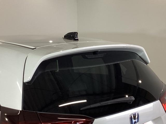 フィット ｅ：ＨＥＶホーム２０周年特別仕様車メゾン　純正メモリーナビ　ドラレコ　リアカメラ　誤発信抑制　Ｐセンサー　Ｒカメ　フルセグ　ＥＴＣ　ＡＢＳ　シートヒーター　オートクルーズコントロール　横滑り防止装置　サイドカーテンエアバック　ＬＥＤ　イモビ（29枚目）