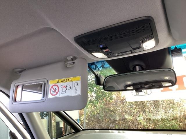 フィット ｅ：ＨＥＶホーム２０周年特別仕様車メゾン　純正メモリーナビ　ドラレコ　リアカメラ　誤発信抑制　Ｐセンサー　Ｒカメ　フルセグ　ＥＴＣ　ＡＢＳ　シートヒーター　オートクルーズコントロール　横滑り防止装置　サイドカーテンエアバック　ＬＥＤ　イモビ（48枚目）