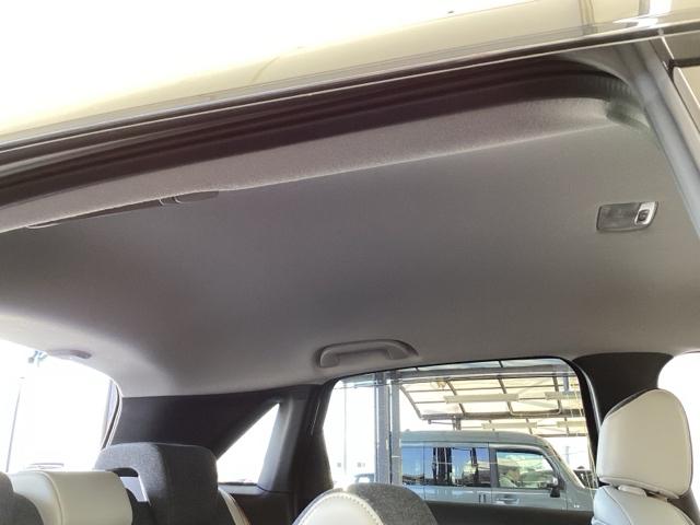 フィット ｅ：ＨＥＶホーム２０周年特別仕様車メゾン　純正メモリーナビ　ドラレコ　リアカメラ　誤発信抑制　Ｐセンサー　Ｒカメ　フルセグ　ＥＴＣ　ＡＢＳ　シートヒーター　オートクルーズコントロール　横滑り防止装置　サイドカーテンエアバック　ＬＥＤ　イモビ（57枚目）