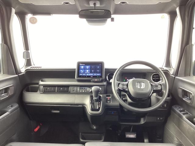 Ｎ－ＢＯＸカスタム ターボ　ディスプレイオーディオ　ＥＴＣ　リアカメラ　自動追従　Ｂモニター　ＵＳＢ入力　誤発進抑制機能　キーレスエントリー　サイドカーテンエアバック　横滑り防止　整備記録簿　運転席エアバッグ　パワーステアリング（2枚目）