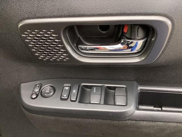 Ｎ－ＢＯＸカスタム ターボ　ディスプレイオーディオ　ＥＴＣ　リアカメラ　自動追従　Ｂモニター　ＵＳＢ入力　誤発進抑制機能　キーレスエントリー　サイドカーテンエアバック　横滑り防止　整備記録簿　運転席エアバッグ　パワーステアリング（24枚目）