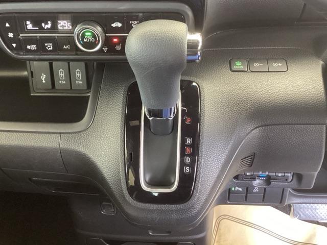 N-BOXカスタム L 純正ナビ フルセグ リアカメラ 両席エアバック Bモニタ ブレーキサポート セキュリティー LEDランプ キーレスエントリー SRS 横滑り防止機能 片側電動両側スライドドア DVD再生機能 PW(14枚目)