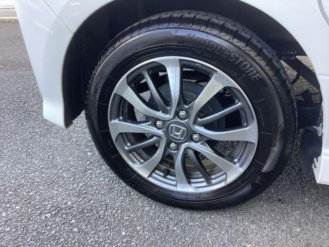 N-BOXカスタム L 純正ナビ フルセグ リアカメラ 両席エアバック Bモニタ ブレーキサポート セキュリティー LEDランプ キーレスエントリー SRS 横滑り防止機能 片側電動両側スライドドア DVD再生機能 PW(25枚目)