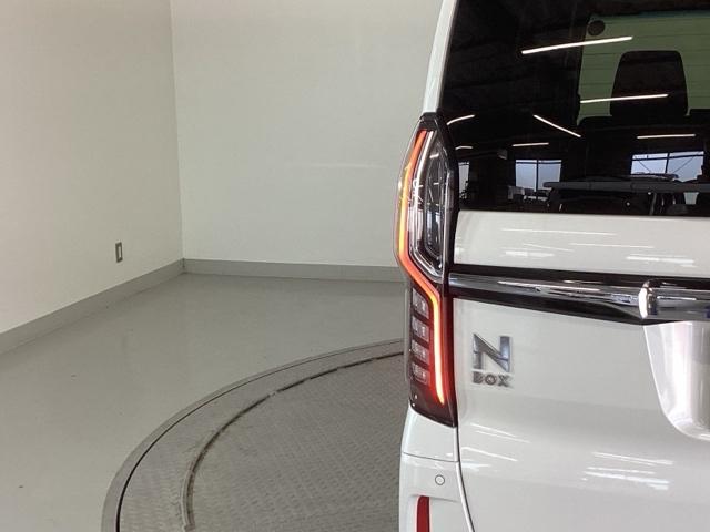 N-BOXカスタム L 純正ナビ フルセグ リアカメラ 両席エアバック Bモニタ ブレーキサポート セキュリティー LEDランプ キーレスエントリー SRS 横滑り防止機能 片側電動両側スライドドア DVD再生機能 PW(34枚目)