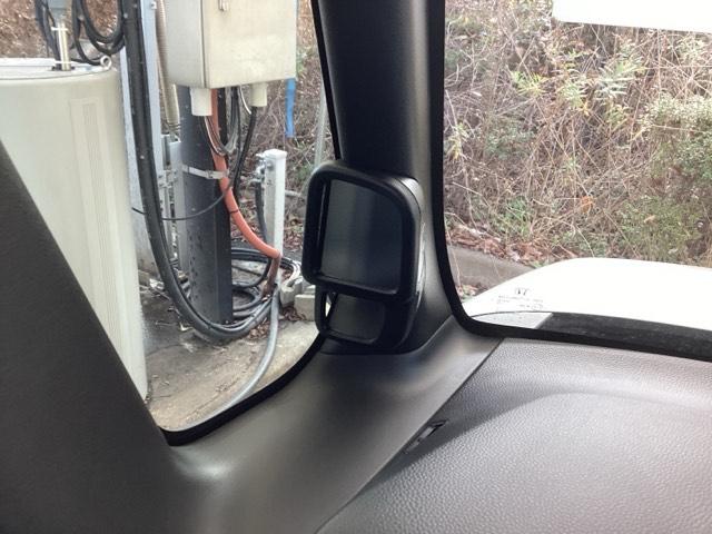 N-BOXカスタム L 純正ナビ フルセグ リアカメラ 両席エアバック Bモニタ ブレーキサポート セキュリティー LEDランプ キーレスエントリー SRS 横滑り防止機能 片側電動両側スライドドア DVD再生機能 PW(40枚目)