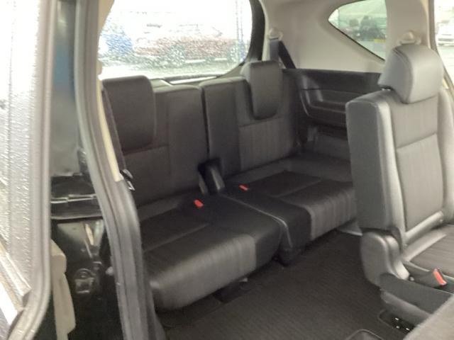 フリード Ｇ・ホンダセンシング　純正メモリーナビ　両側電動スライドドア　スマートキーＰスタート　盗難防止システム　横滑防止装置　ＬＥＤランプ　ナビＴＶ　記録簿　リアカメ　クルコン　パワーウインド　ウォークスルー　ＤＶＤ再生機能（18枚目）