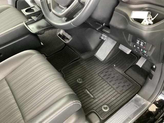 フリード Ｇ・ホンダセンシング　純正メモリーナビ　両側電動スライドドア　スマートキーＰスタート　盗難防止システム　横滑防止装置　ＬＥＤランプ　ナビＴＶ　記録簿　リアカメ　クルコン　パワーウインド　ウォークスルー　ＤＶＤ再生機能（52枚目）