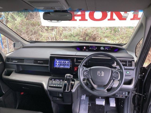 ステップワゴンスパーダ スパーダホンダセンシング　ＥＴＣ／純正ナビ／バックモニター／ホンダセンシング　アクティブクルーズ　両側オートスライドドア　アイドルストップ　ＵＳＢ入力　パワーステアリング　キーレス　後カメラ　ＥＴＣ付　イモビ　パワーウィンドウ（2枚目）