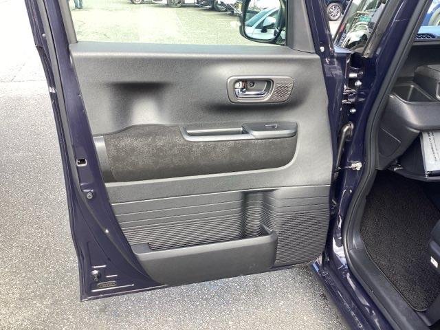 Ｎ－ＢＯＸカスタム ターボ　純正ディスプレイオーディオ　リアカメラ（32枚目）