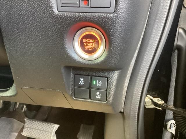 N-BOXカスタム G・Lホンダセンシング 純正ナビ フルセグ リアカメラ ベンチ 助手席エアバック エアB バックアイカメラ キーフリーシステム スマートキーPスタート クルーズコントロール 盗難防止システム ESC DVD Aライト PW(17枚目)