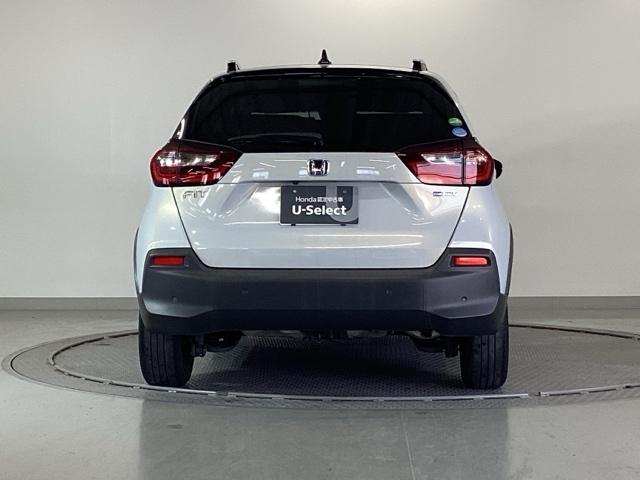 フィット e:HEVクロスター ドラレコ ナビ Rカメラ ブルートゥース インテリキー キーフリー LEDヘットライト イモビライザー サイドカーテンエアバック Cソナー クルコン パワーウインドウ エアコン USB 記録簿 ABS(9枚目)