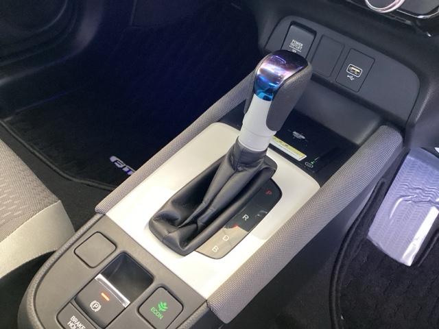 フィット e:HEVクロスター ドラレコ ナビ Rカメラ ブルートゥース インテリキー キーフリー LEDヘットライト イモビライザー サイドカーテンエアバック Cソナー クルコン パワーウインドウ エアコン USB 記録簿 ABS(16枚目)