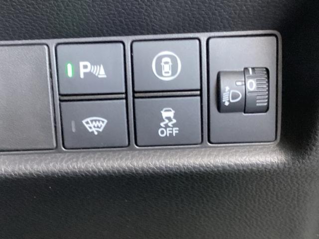 フィット e:HEVクロスター ドラレコ ナビ Rカメラ ブルートゥース インテリキー キーフリー LEDヘットライト イモビライザー サイドカーテンエアバック Cソナー クルコン パワーウインドウ エアコン USB 記録簿 ABS(23枚目)