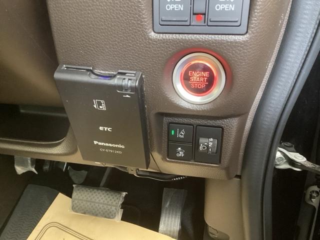 Ｎ－ＢＯＸ Ｌ　純正ナビ　フルセグ　リアカメラ　Ｗ電動スライド　バックセンサー　Ｗエアバッグ　前席シートヒーター　ＵＳＢ接続　ＬＥＤ　リモコンキー　Ｂカメラ　カーテンエアバック　ＥＴＣ　イモビ　ＶＳＡ　ＰＳ　ＰＷ（17枚目）