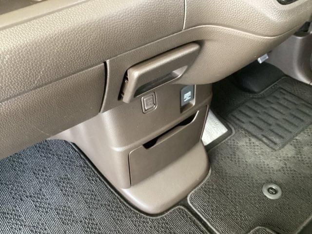 Ｎ－ＢＯＸ Ｌ　純正ナビ　フルセグ　リアカメラ　Ｗ電動スライド　バックセンサー　Ｗエアバッグ　前席シートヒーター　ＵＳＢ接続　ＬＥＤ　リモコンキー　Ｂカメラ　カーテンエアバック　ＥＴＣ　イモビ　ＶＳＡ　ＰＳ　ＰＷ（40枚目）